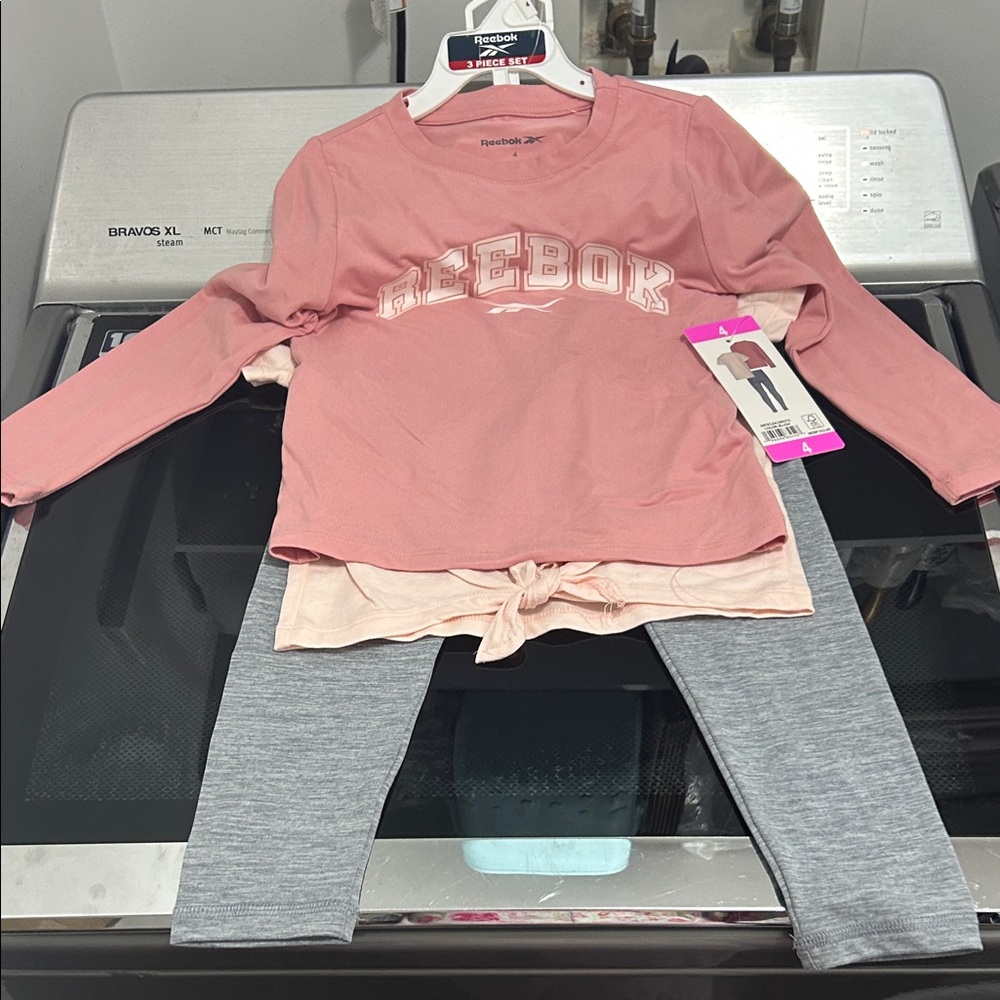 Girls size 4 three piece atheltic set new NWT long sleeve short sleeve leggings